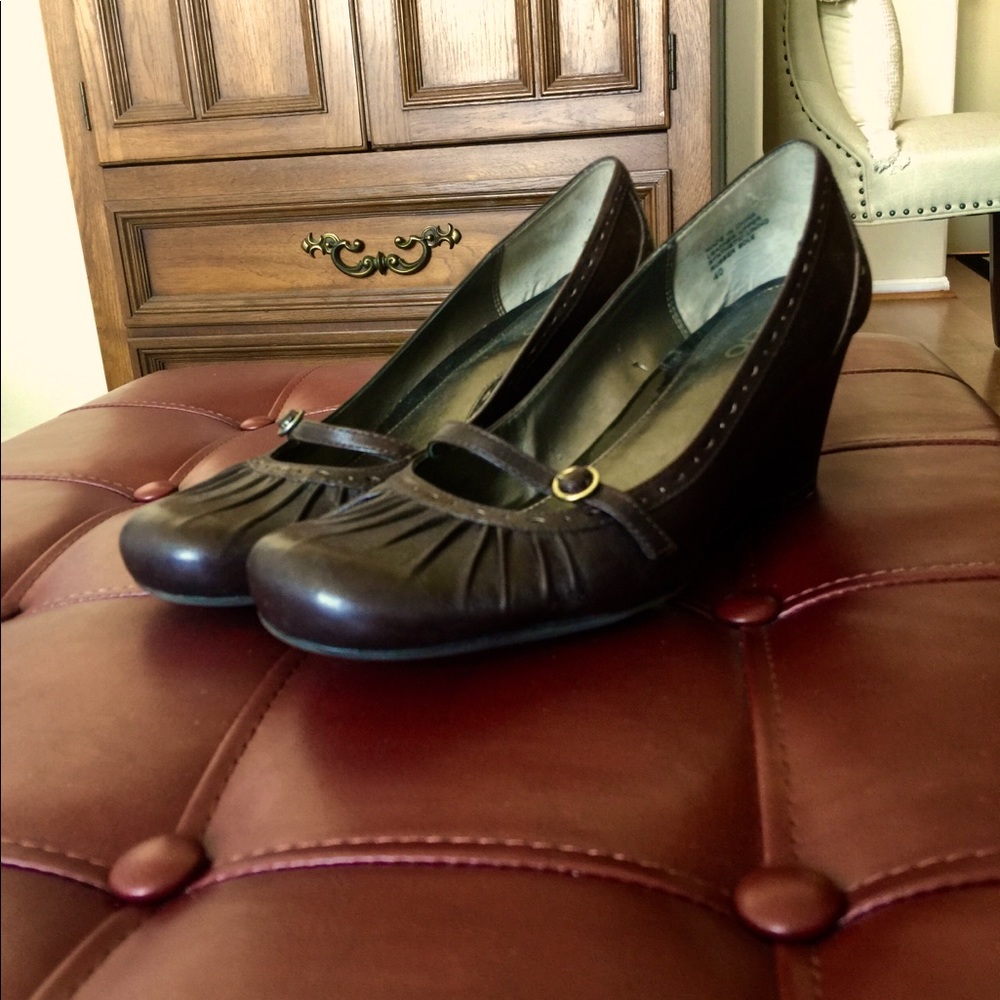 ALDO Leather Maryjanes
